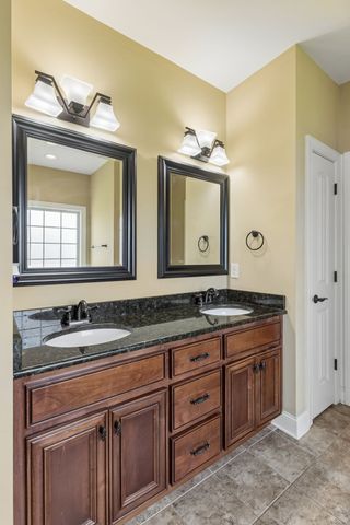 1342 Royal Oak Ave, Murfreesboro, TN 37129