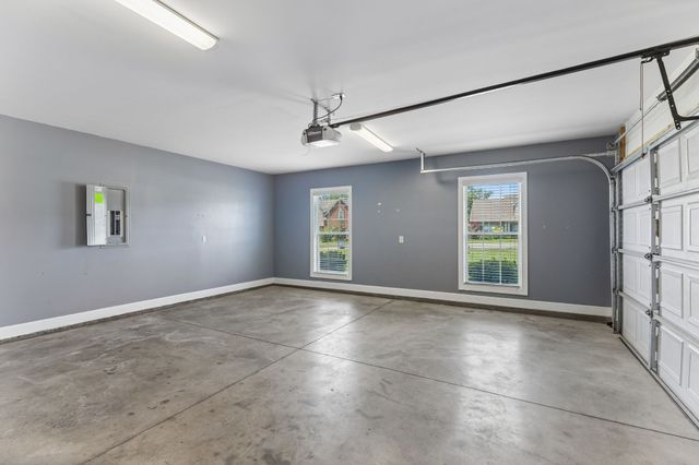 1342 Royal Oak Ave, Murfreesboro, TN 37129