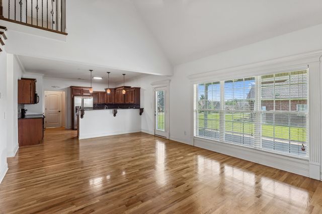 1342 Royal Oak Ave, Murfreesboro, TN 37129