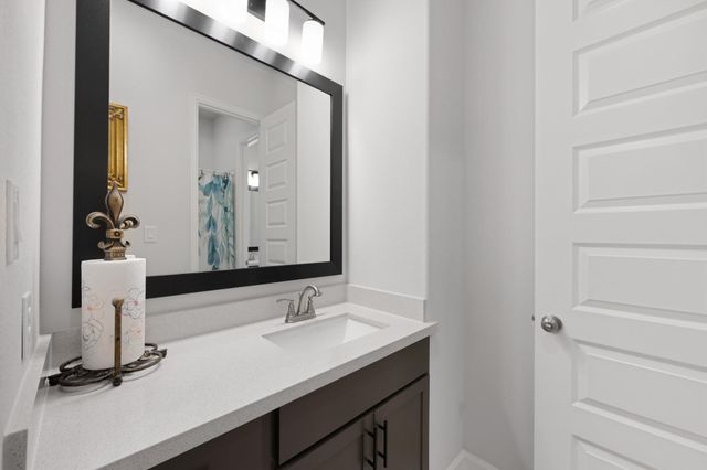 137 Sweeping Valley Drive, Montgomery, TX 77316