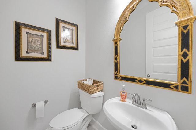 137 Sweeping Valley Drive, Montgomery, TX 77316