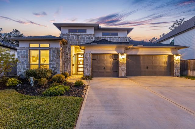 137 Sweeping Valley Drive, Montgomery, TX 77316