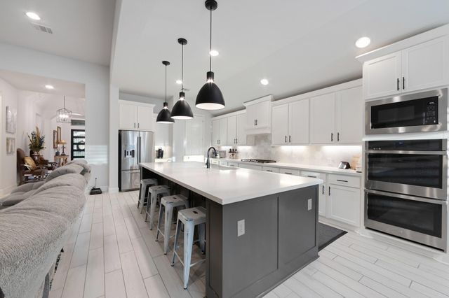 137 Sweeping Valley Drive, Montgomery, TX 77316