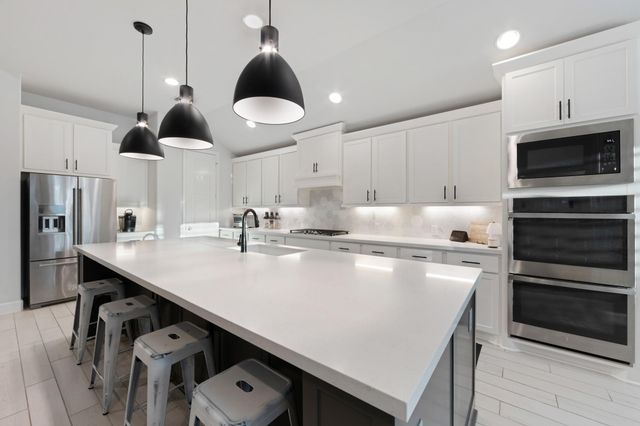 137 Sweeping Valley Drive, Montgomery, TX 77316