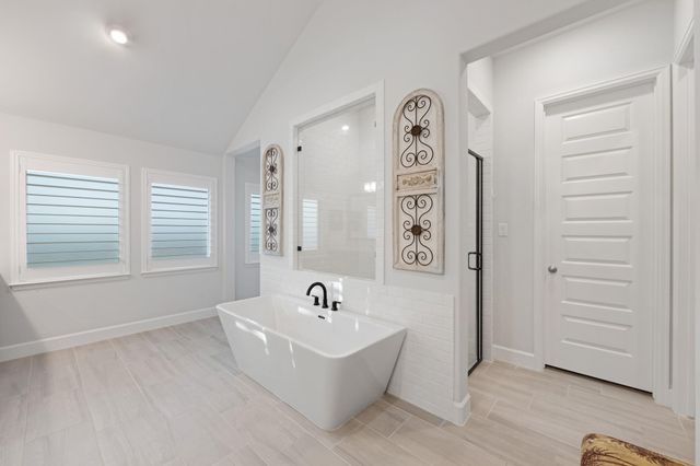 137 Sweeping Valley Drive, Montgomery, TX 77316