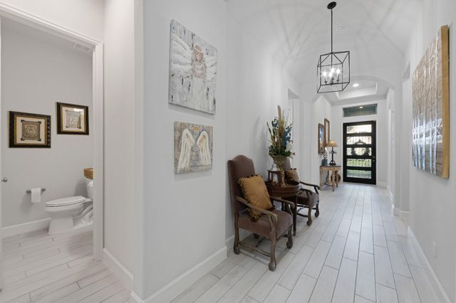 137 Sweeping Valley Drive, Montgomery, TX 77316