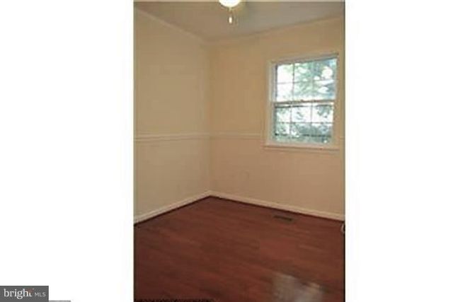 2022 MAYFLOWER DR, Woodbridge, VA 22192