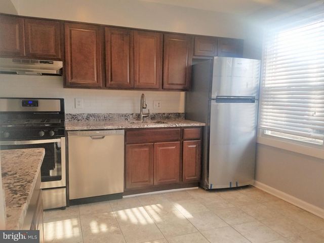 2022 MAYFLOWER DR, Woodbridge, VA 22192