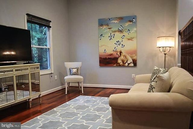 2022 MAYFLOWER DR, Woodbridge, VA 22192