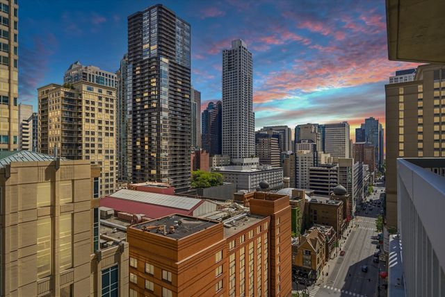 545 N Dearborn Street W1703, Chicago, IL 60654