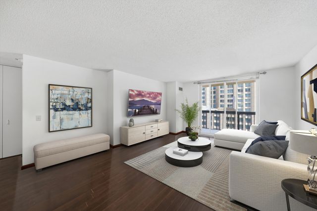 545 N Dearborn Street W1703, Chicago, IL 60654