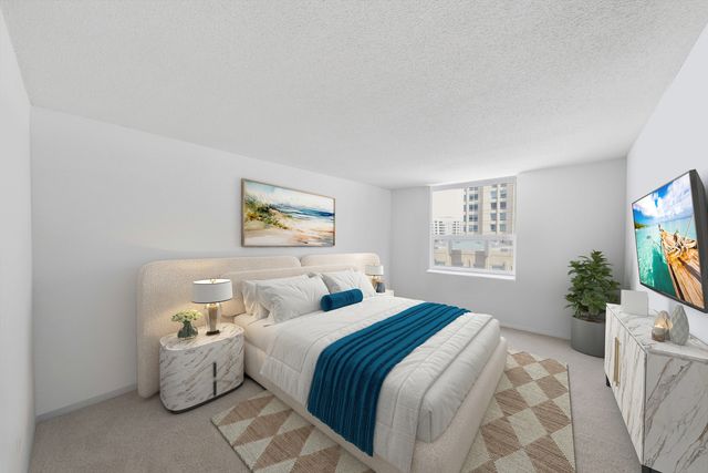 545 N Dearborn Street W1703, Chicago, IL 60654