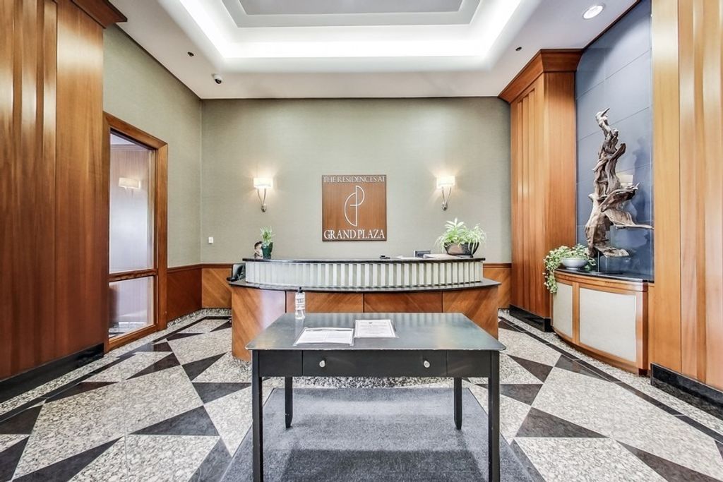 545 N Dearborn Street W1703, Chicago, IL 60654 — photo 2