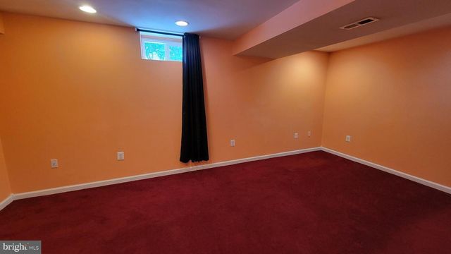 12132 TANGO LN, Woodbridge, VA 22193