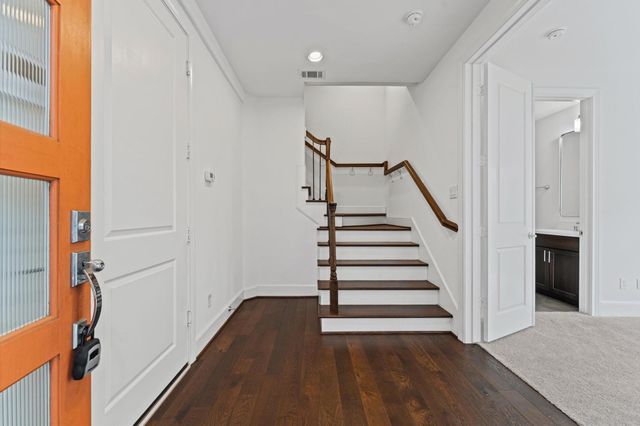 9635 Riddlewood Lane, Houston, TX 77025