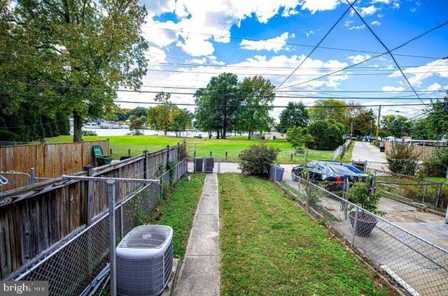 114 RIVERTHORN RD, Middle River, MD 21220