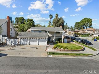16503 Fairglade, Canyon Country (santa Clarita), CA 91387