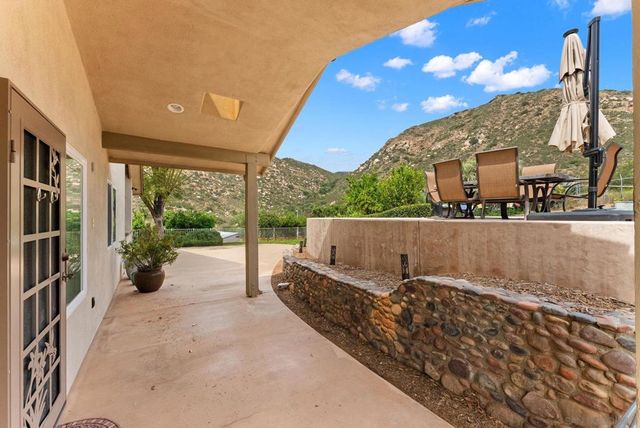 15945 Shalom, Ramona, CA 92065