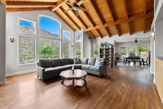 15945 Shalom, Ramona, CA 92065