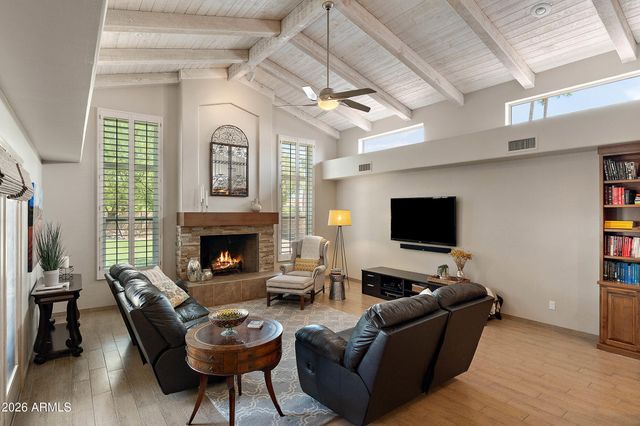 10195 E CORRINE Drive, Scottsdale, AZ 85260
