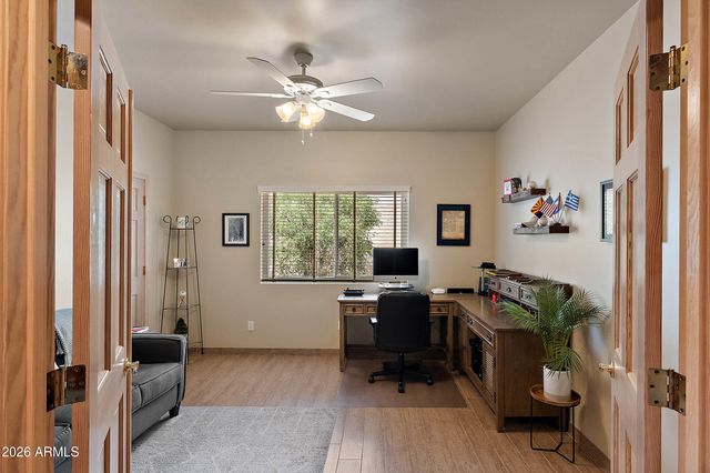 10195 E CORRINE Drive, Scottsdale, AZ 85260