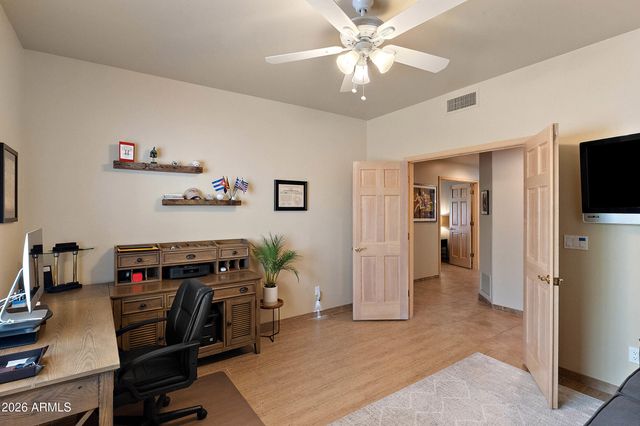 10195 E CORRINE Drive, Scottsdale, AZ 85260