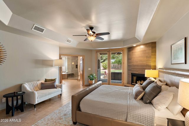 10195 E CORRINE Drive, Scottsdale, AZ 85260