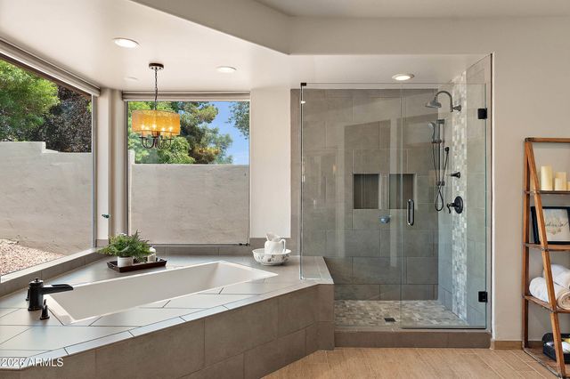 10195 E CORRINE Drive, Scottsdale, AZ 85260