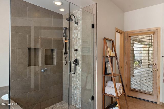 10195 E CORRINE Drive, Scottsdale, AZ 85260