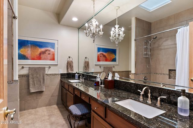 10195 E CORRINE Drive, Scottsdale, AZ 85260