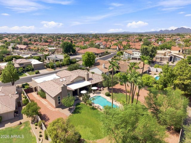 10195 E CORRINE Drive, Scottsdale, AZ 85260