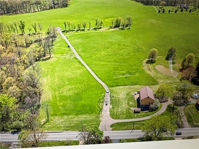 9 Dutchridge Rd, Brighton Twp, PA 15009