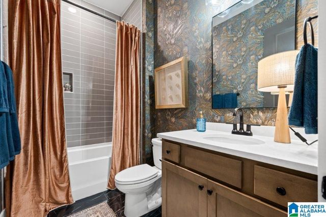 6152 LYNTON DRIVE, Hoover, AL 35244