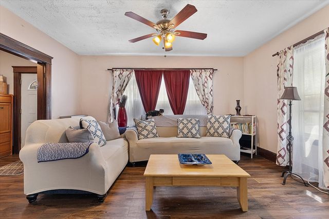39 Boyd St, Worcester, MA 01606