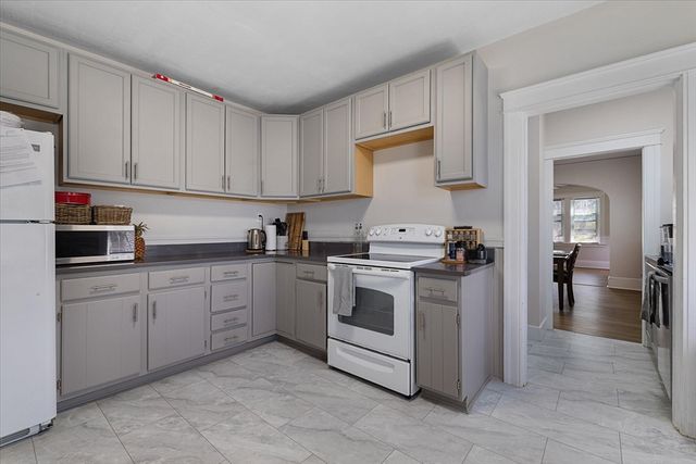 39 Boyd St, Worcester, MA 01606