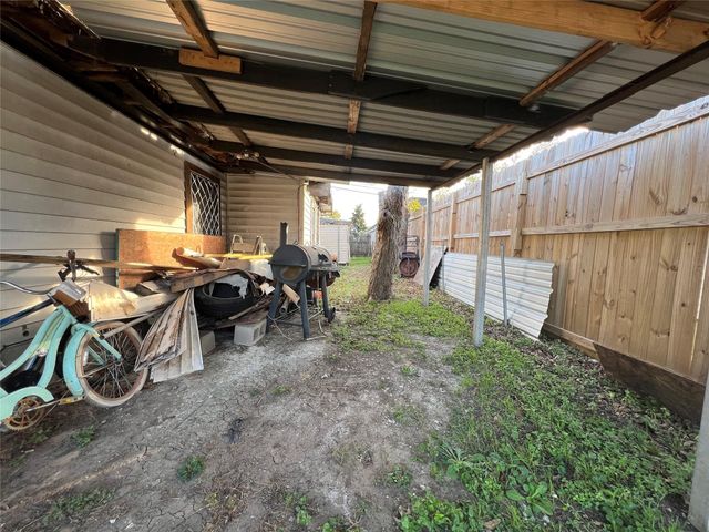 1301 Hempstead Avenue, Pasadena, TX 77506