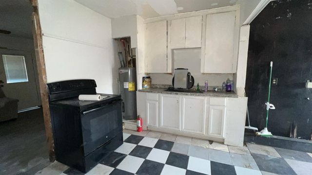 1301 Hempstead Avenue, Pasadena, TX 77506