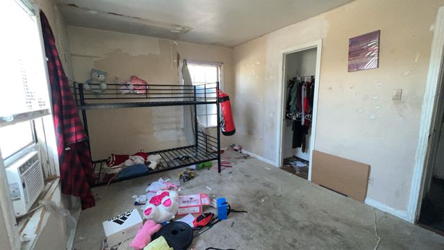 1301 Hempstead Avenue, Pasadena, TX 77506