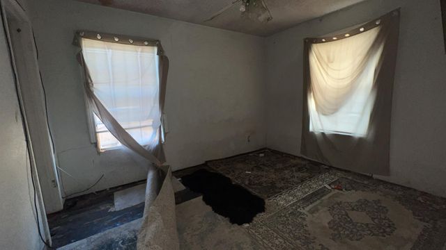 1301 Hempstead Avenue, Pasadena, TX 77506