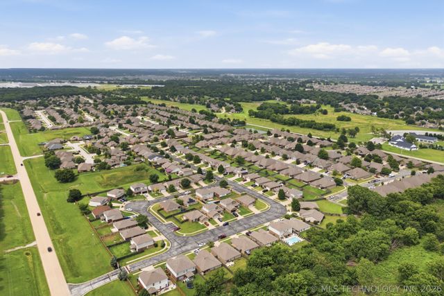 4681 E 148th Place S, Bixby, OK 74008