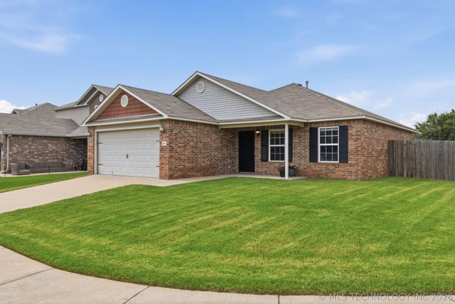 4681 E 148th Place S, Bixby, OK 74008