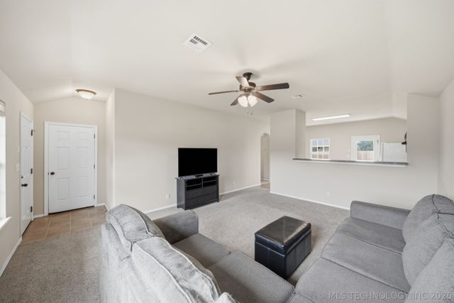 4681 E 148th Place S, Bixby, OK 74008