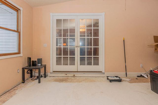 24271 Thousand Oaks Drive, Mattawan, MI 49071