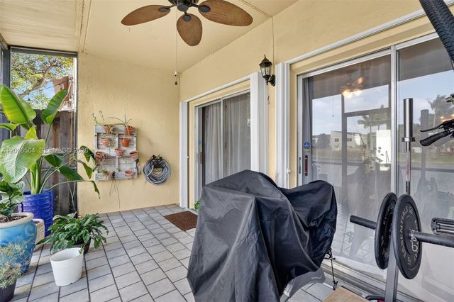 8330 SW 154th Avenue 35, Miami, FL 33193