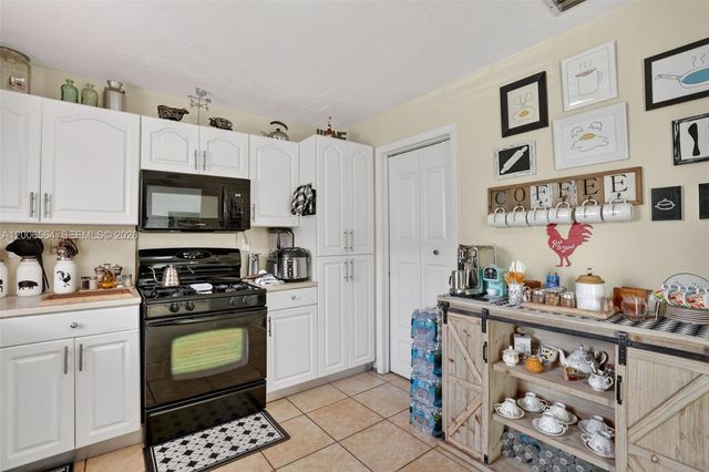 8330 SW 154th Avenue 35, Miami, FL 33193