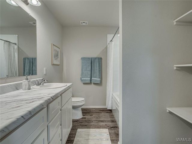 13891 Sir Lancelot Dr, Tuscaloosa, AL 35405