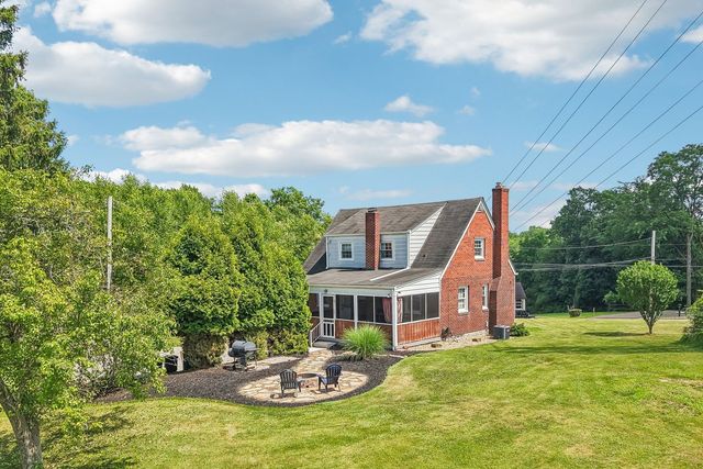 1770 Locust ROAD, Franklin Park, PA 15143