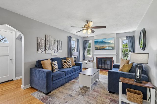1770 Locust ROAD, Franklin Park, PA 15143