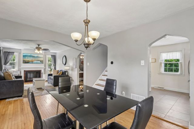 1770 Locust ROAD, Franklin Park, PA 15143