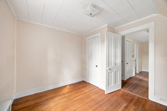 46 Finn St, Northampton, MA 01060